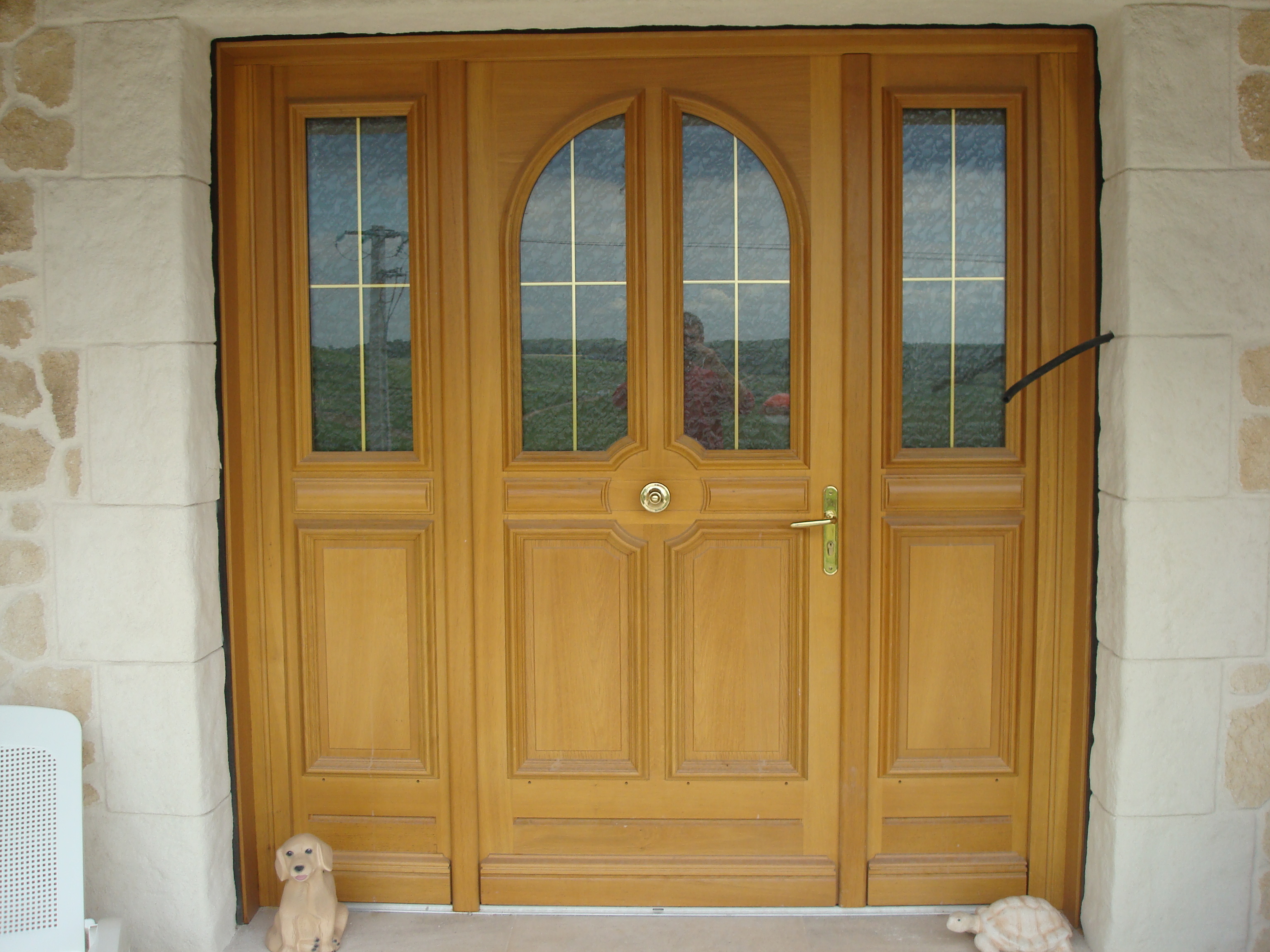Porte d'entrée sur mesure, menuiserie Lemaire dans la Marne