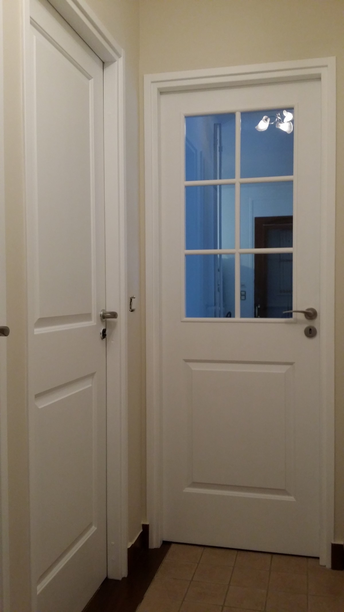 Porte intérieure en bois, menuiserie Lemaire à Anglure dans la Marne, 51